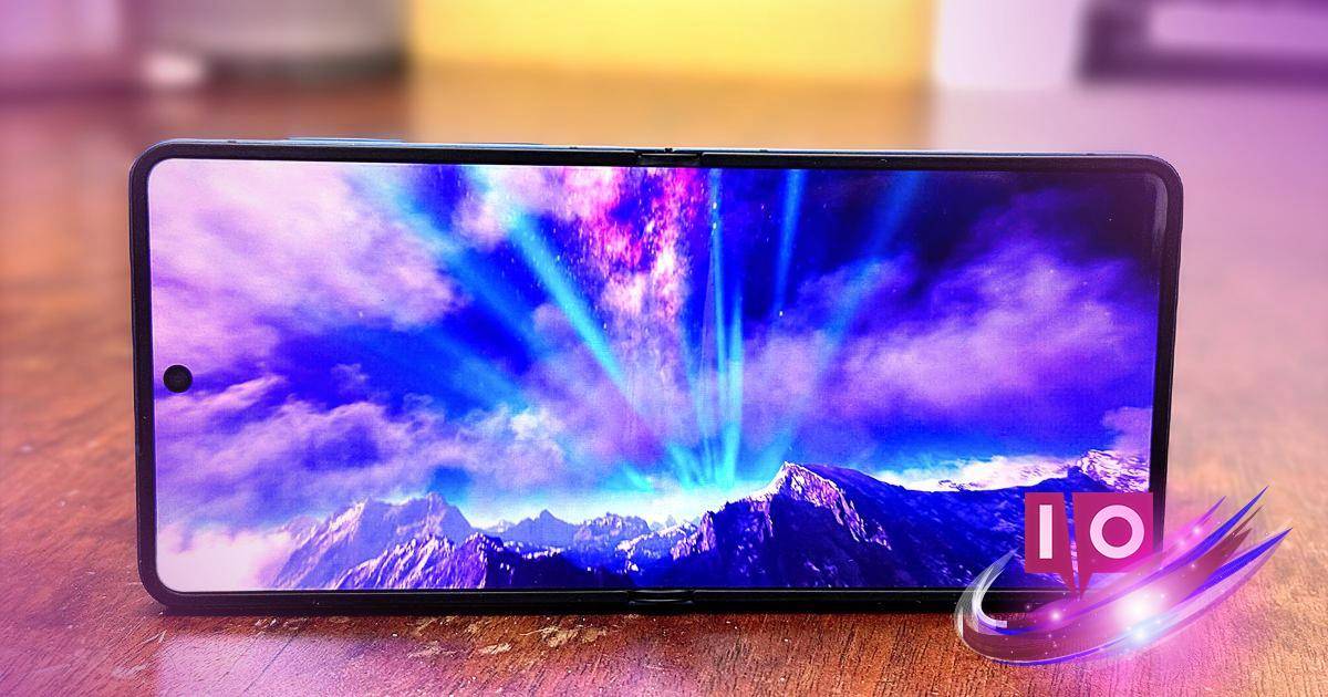 Samsung Galaxy Z Flip 7 Review: A Cinematic Twist Unveiled