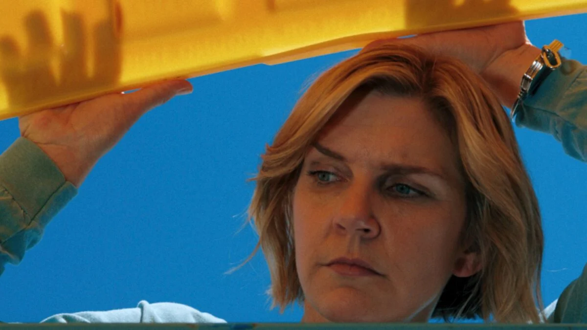 Rhea Seehorn Surprised by Familiar Face in Latest 'Pluribus' Cameo