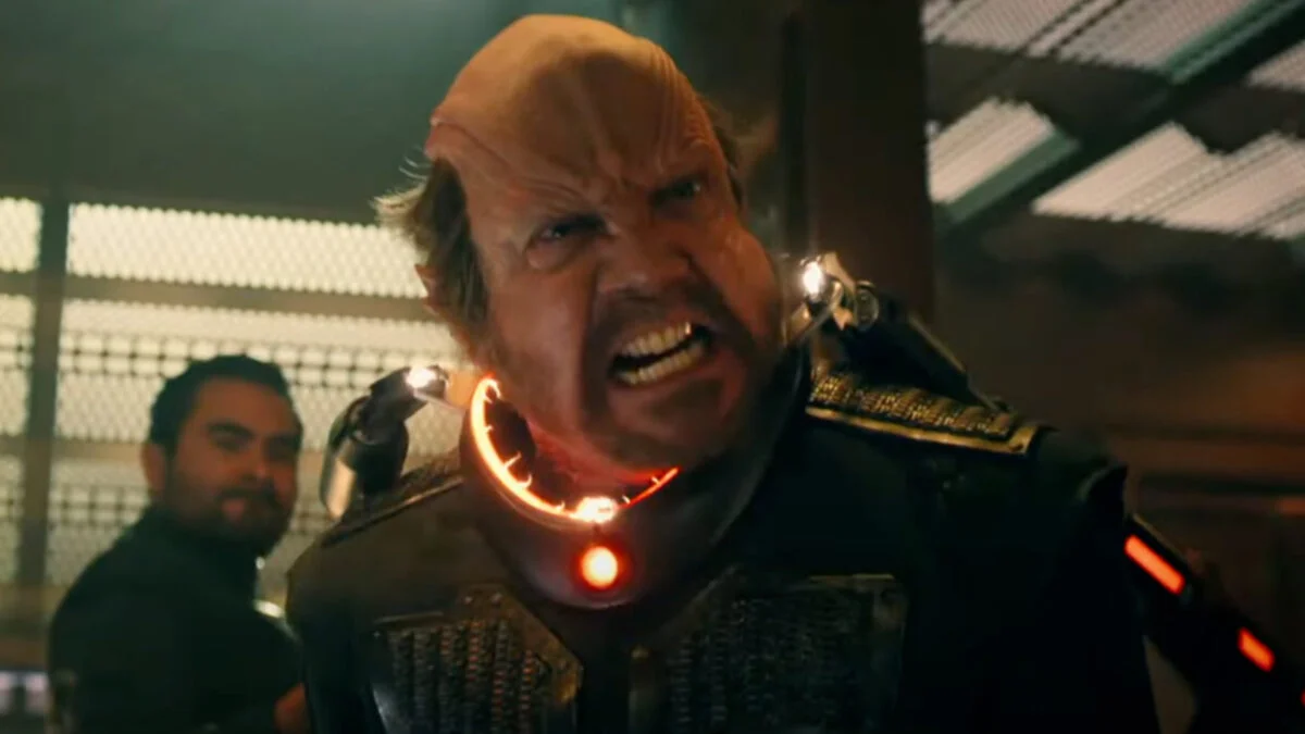Paul Giamatti Goes Wild as Villain in New ‘Starfleet Academy’ Clip