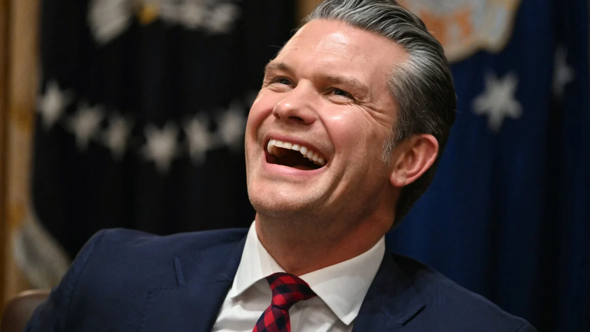 Pete's Signalgate Report: Republicans Call It a 'Nothing Burger'