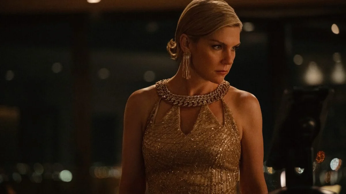 Rhea Seehorn Shines as Sorceress in 'Magic: The Gathering' Tutorial