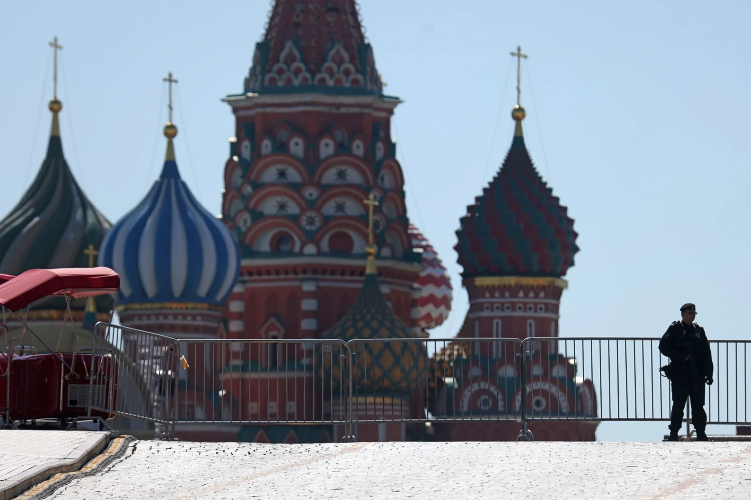 Right-Wing Influencers Celebrate Trump's Visa for Accused Russian Propagandist