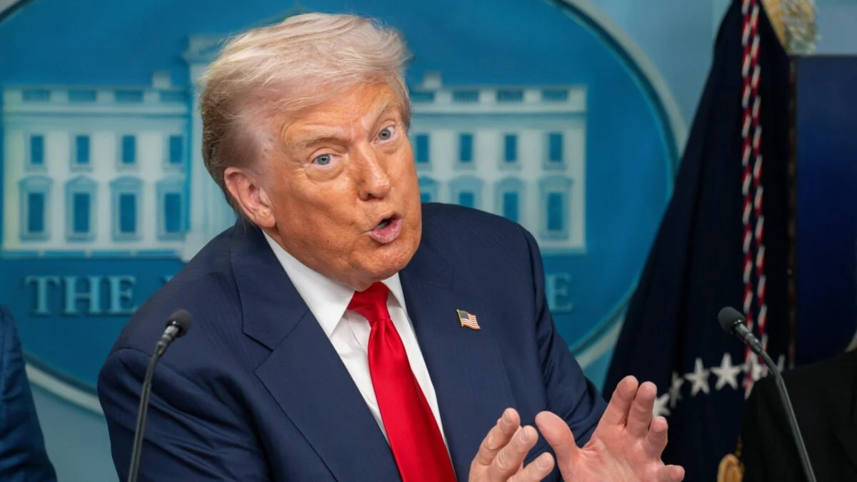 Trump Boosts Gas Guzzlers: Auto Giants Split Over New Policies