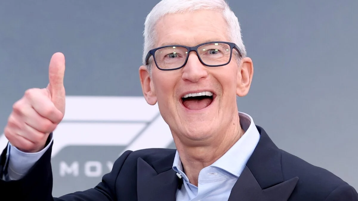 Google Gemini Powers Up Siri: $4T Milestone