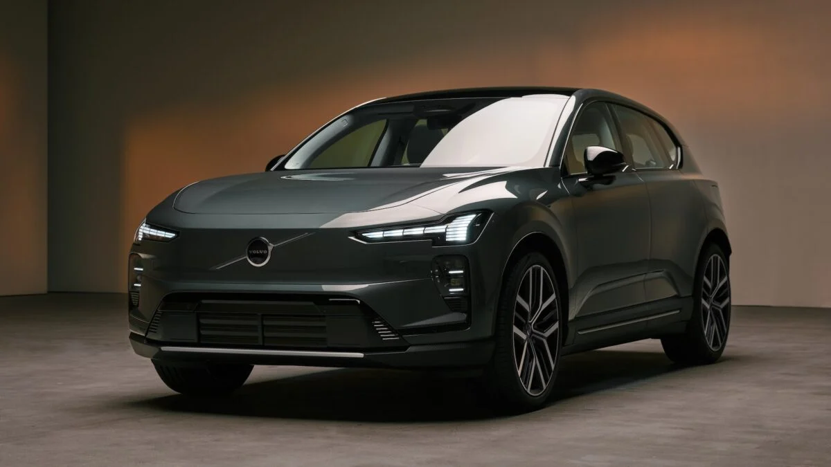 Volvo EX60 EV: 400-Mile Range & AI Features