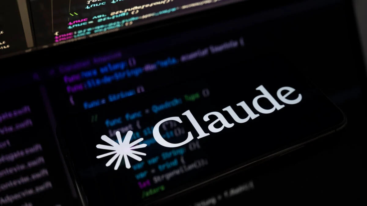 Claude Code Plugin Sparks Traders to Sell Cybersecurity Stocks