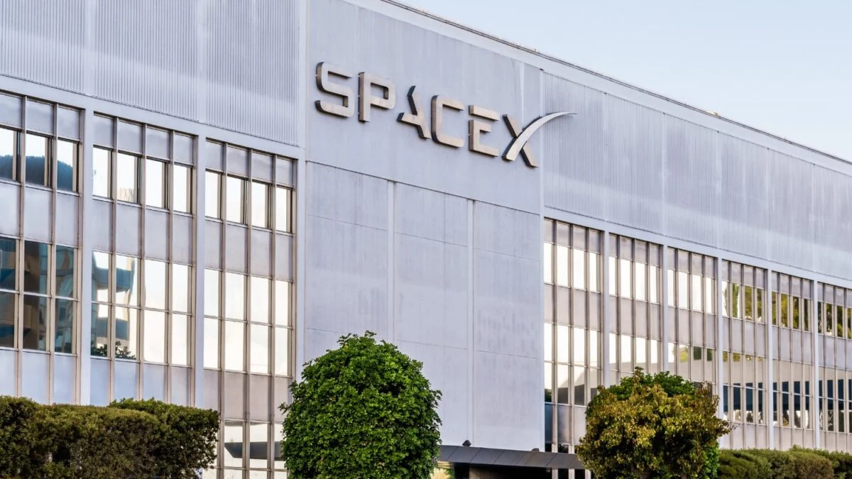 Elon Musk Triumphs as NLRB Drops SpaceX Oversight Case