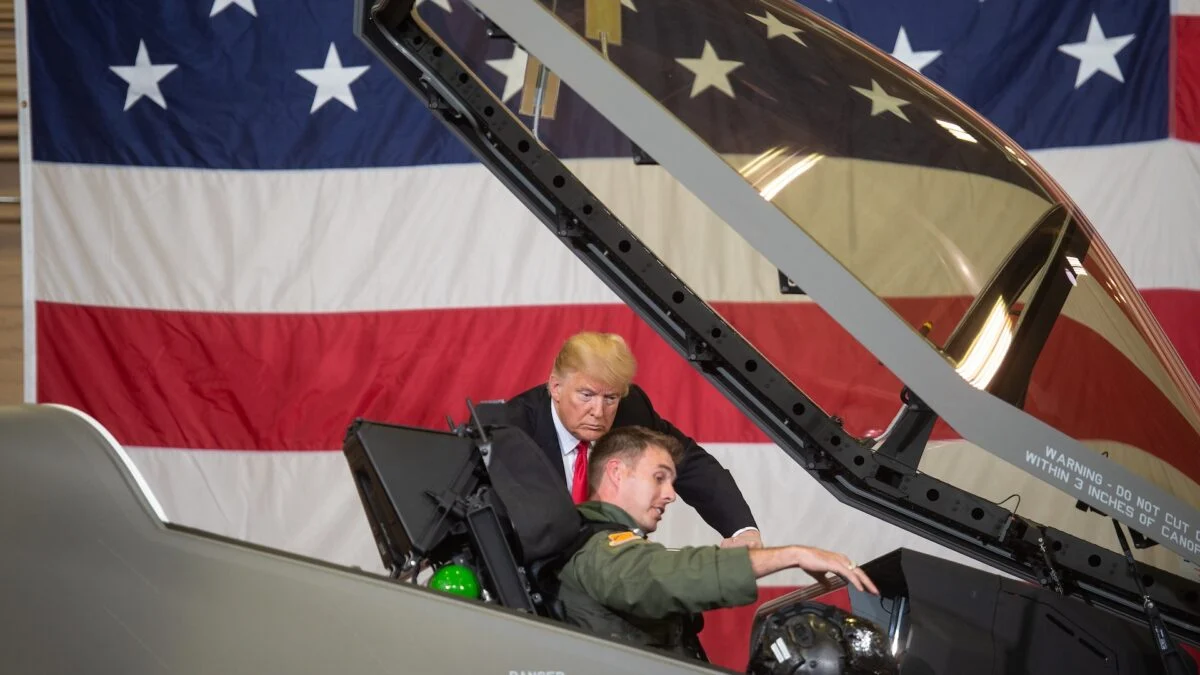 Pentagon: F-35 Software Update Stalled During Combat