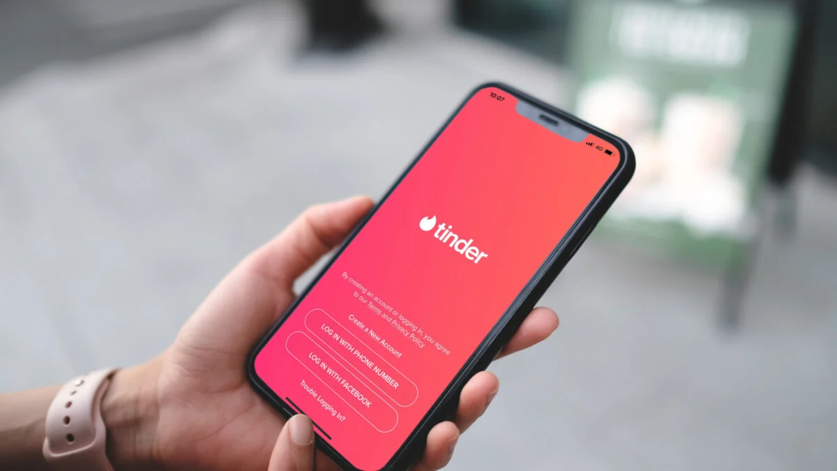 Tinder Uses AI to Tackle Dating App Burnout