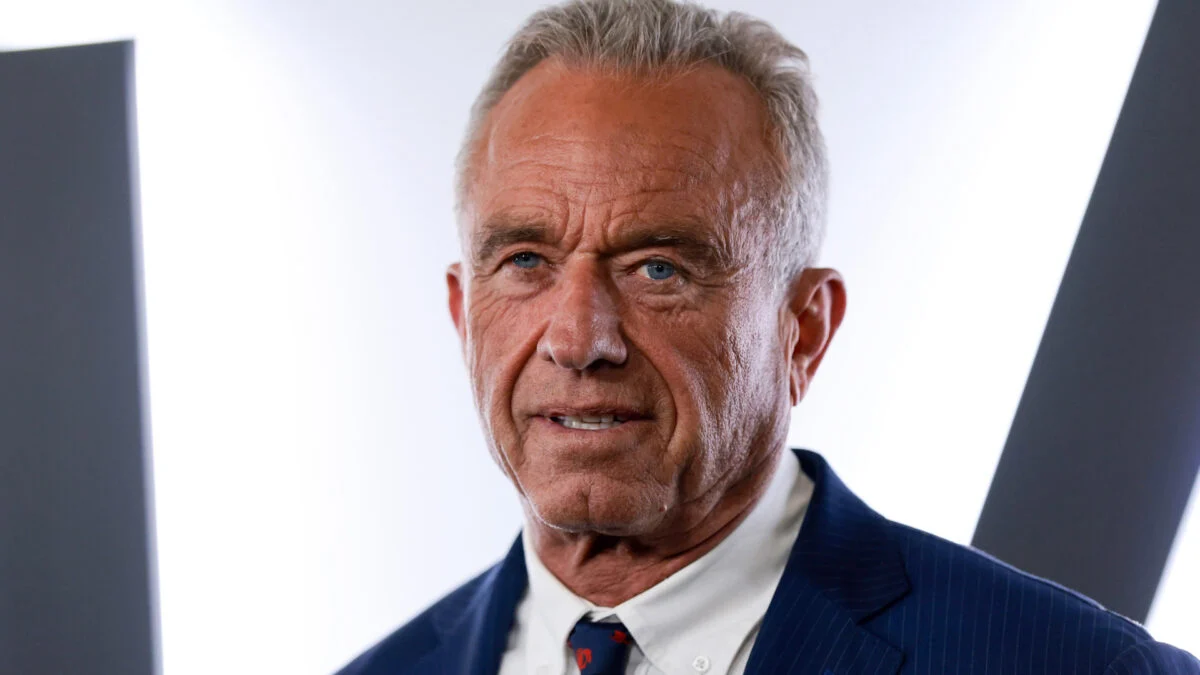 RFK Jr. to Challenge Joe Rogan in New Podcast Showdown