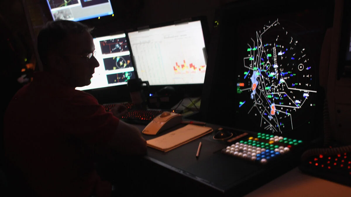 Trump’s Plan to Recruit Gamers for Air Traffic Control: Why It Fails