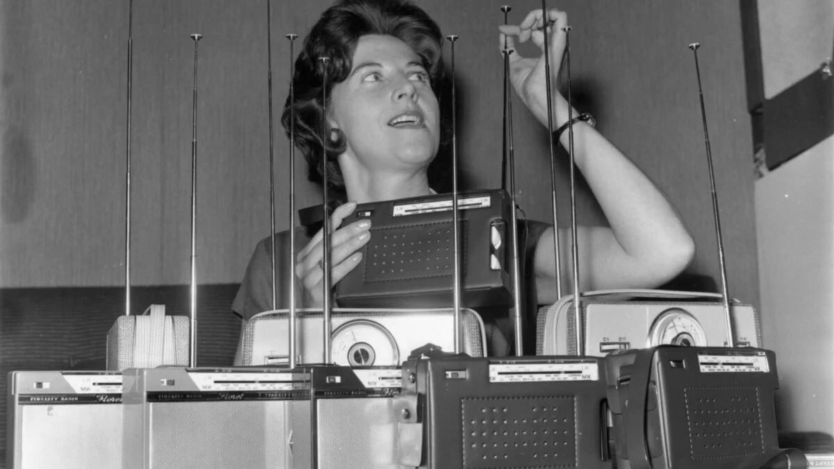CBS Radio News Goes Silent: Decline of Public-Interest Media