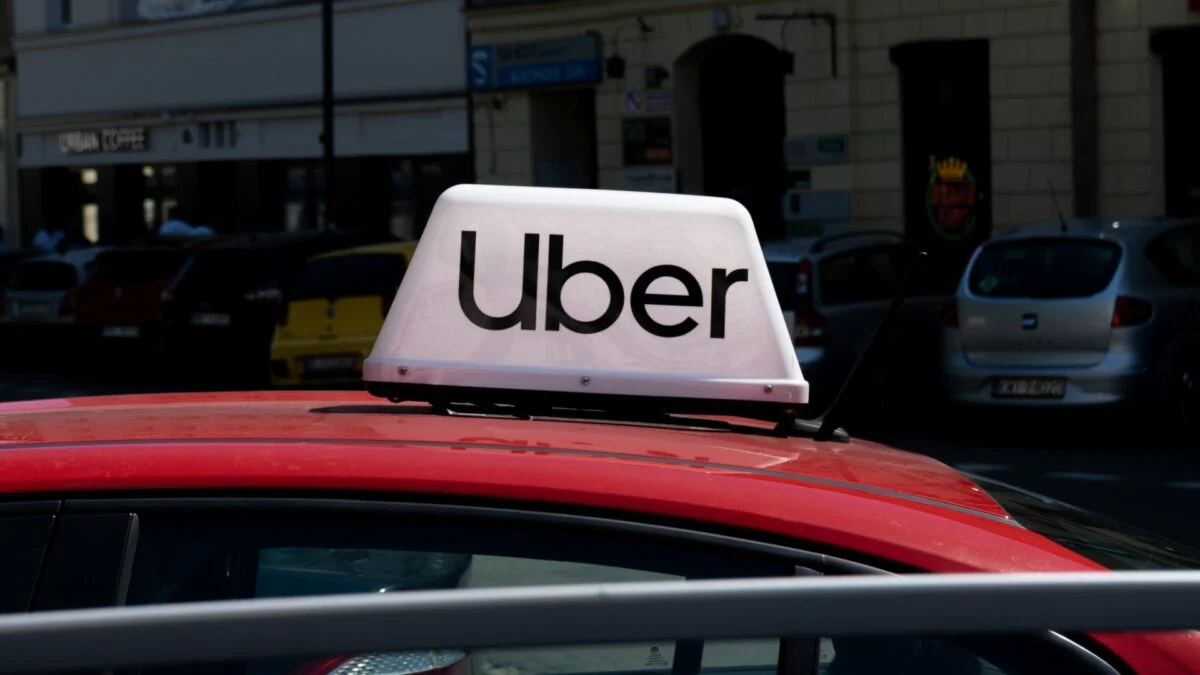 Uber COO: AI Investment Harder to Justify as Productivity Lags