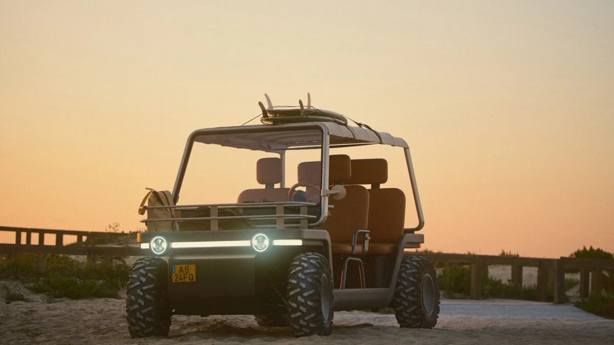 Apple Veteran Julian Hoenig Reimagines Golf Cart for Short Rides