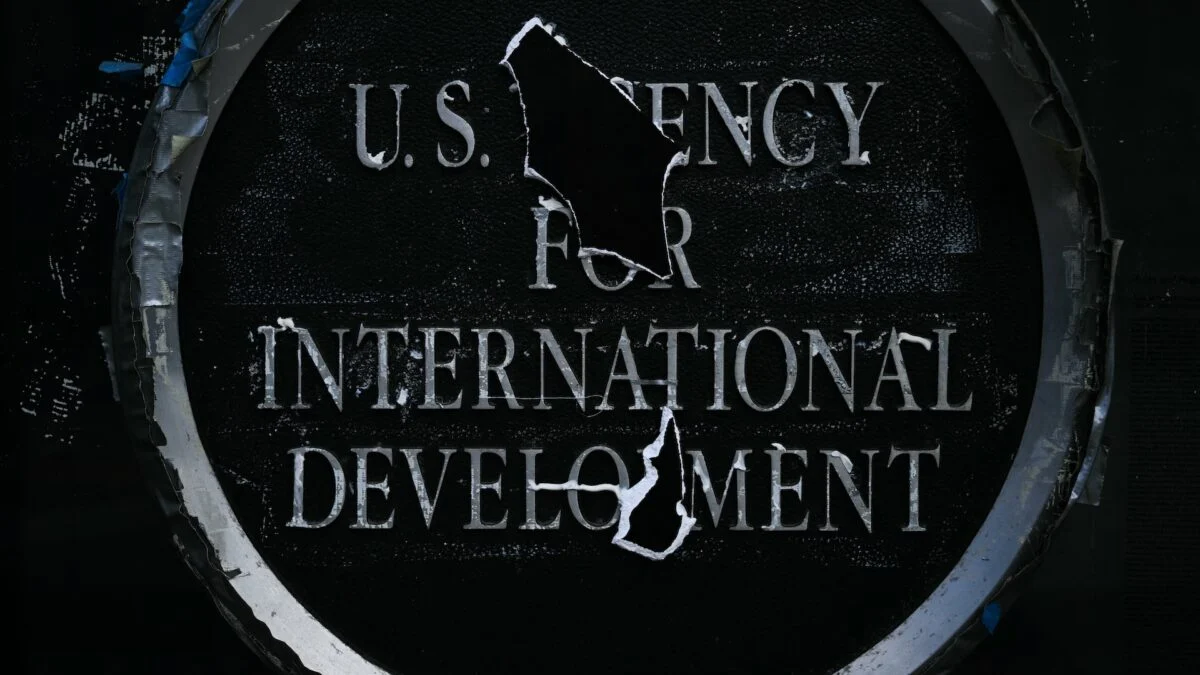 Elon Musk Denies USAID Deaths: "These Headlines Don't Exist"