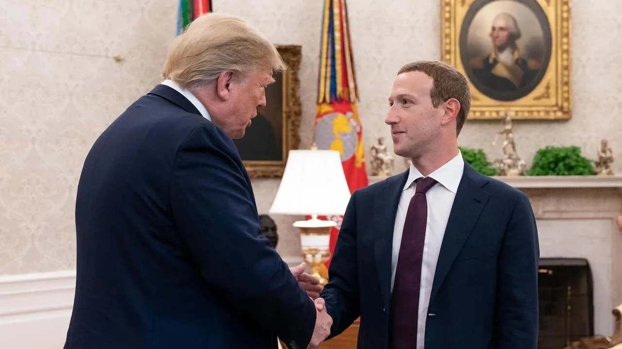 Report: Trump Showed Elon Musk Texts of Billionaires Kissing Ring