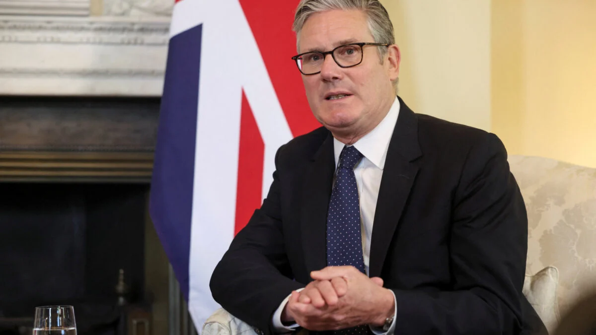 UK to Ban Social Media for Under-16s From Early 2027