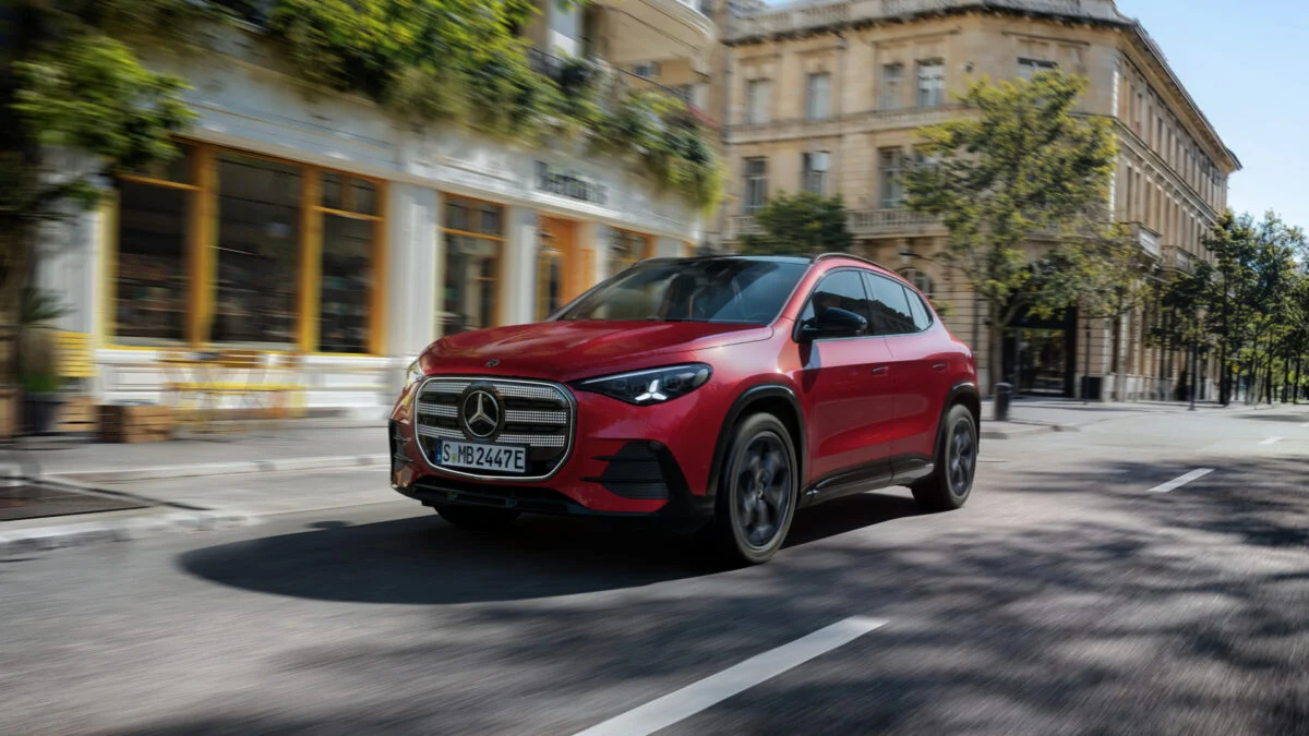 Mercedes-Benz GLA Electric: Small SUV, Big Range & Screened Cabin