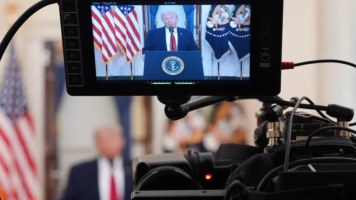 Trump Teleprompter Aide Allegedly Made $100K Betting on Speeches