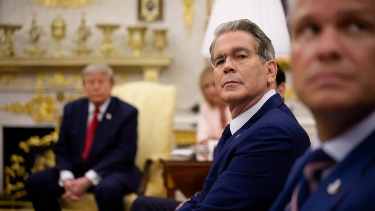 US Treasury Chief Threatens Sanctions on Chinese AI Labs Over IP Theft