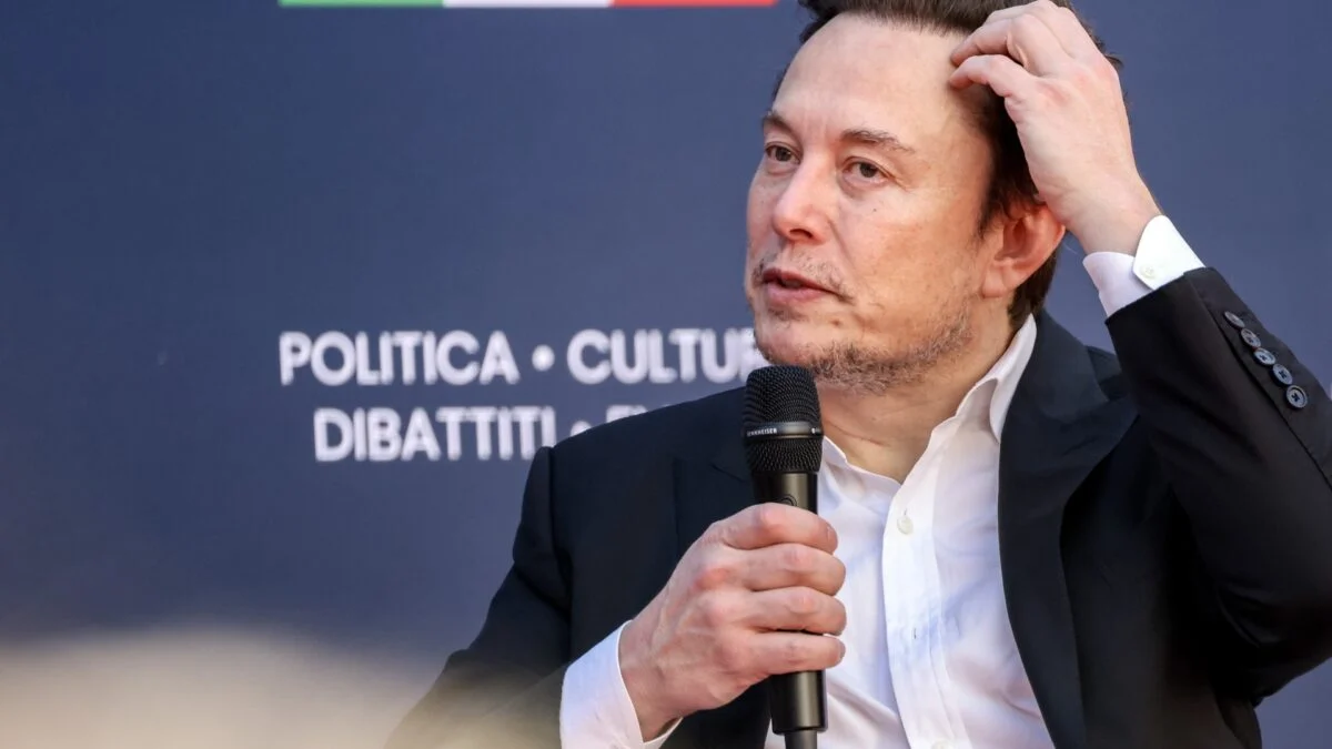 Elon Musk Pep Talk to Cursor Staff Signals Push for Grok