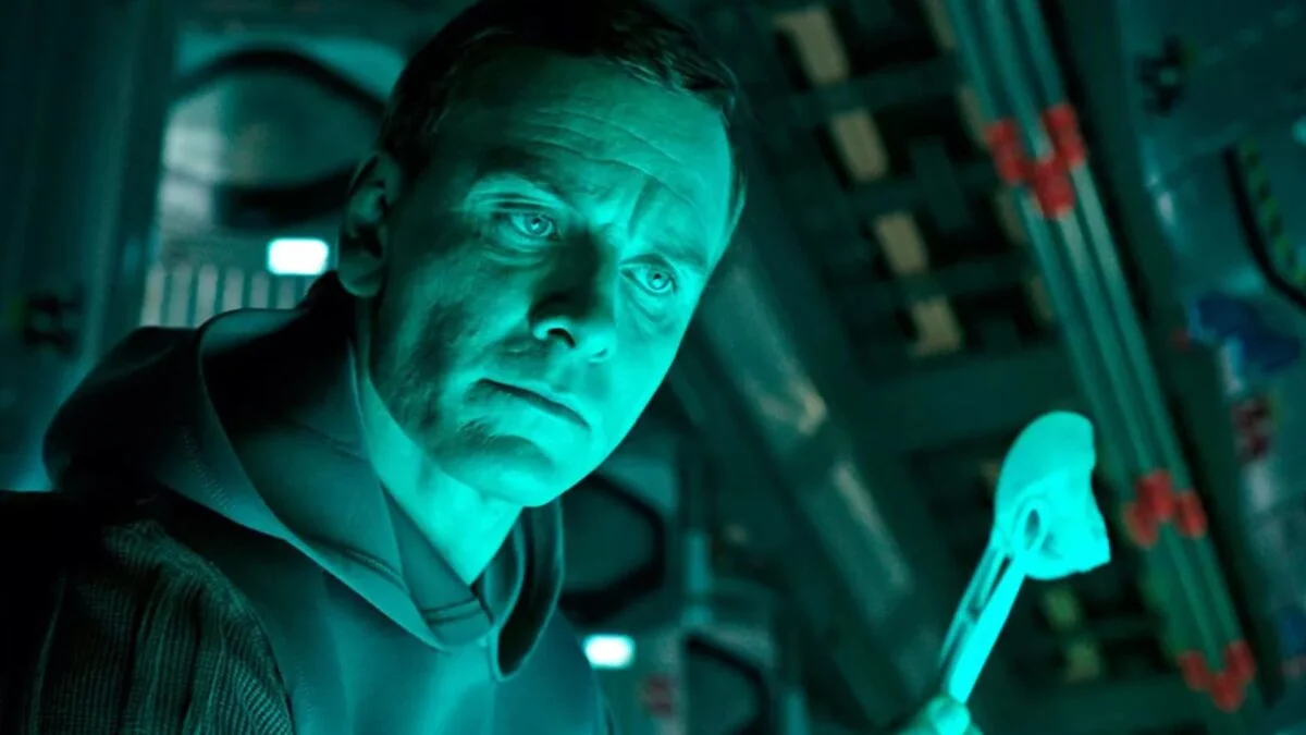 Ridley Scott Teases 'Alien: Covenant' Sequel to Bring Back Fassbender