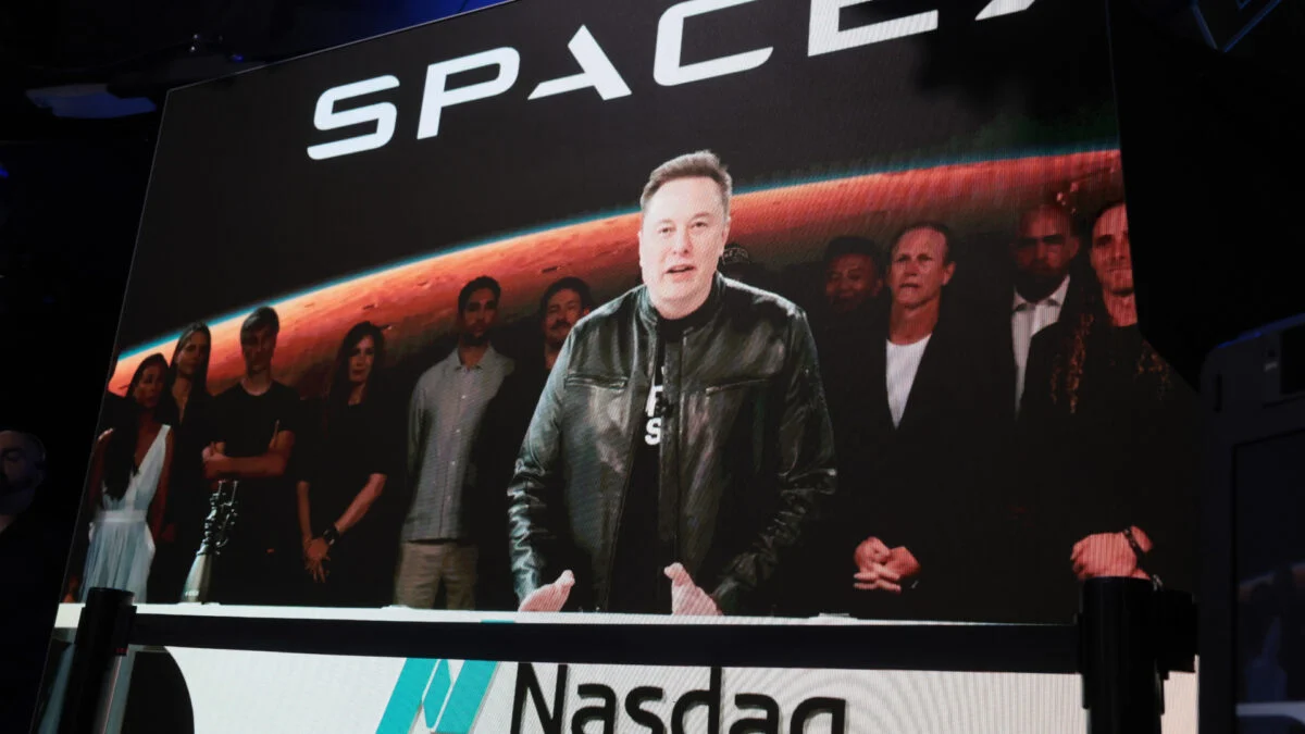SpaceX Stock Drops After Musk's Earnings Call Over AI Moon Pitch
