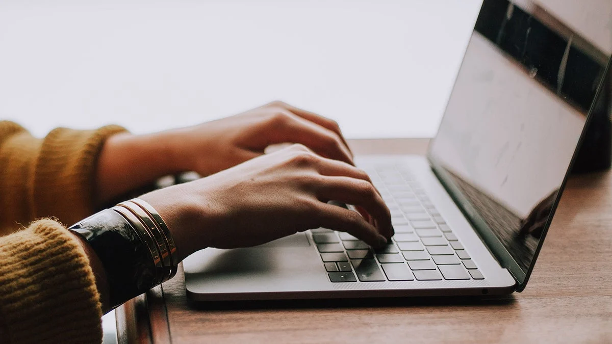 Why AI Lab Employees Work Long Hours Despite AI Productivity Gains