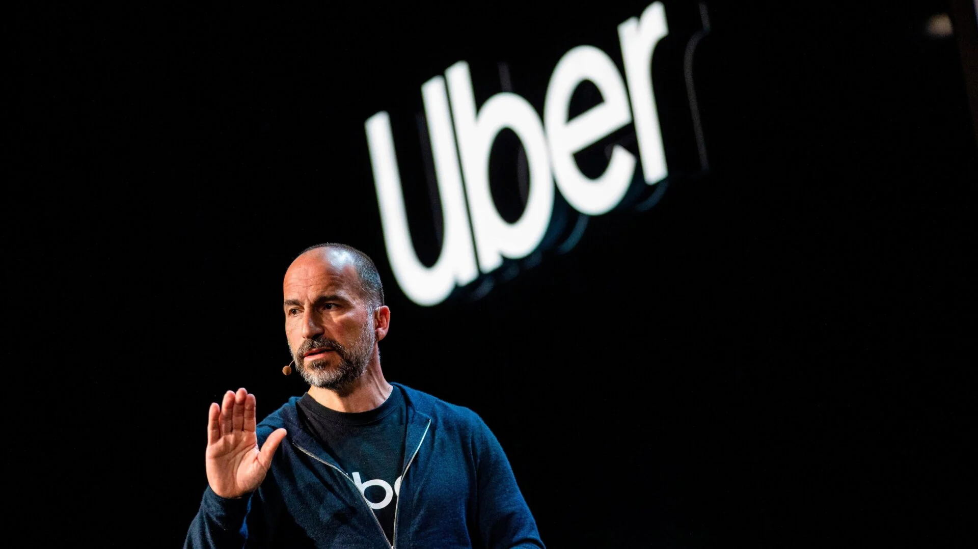 AI or Overhiring? Uber Cuts 10%: 3,300 Jobs, Middle Managers Hit