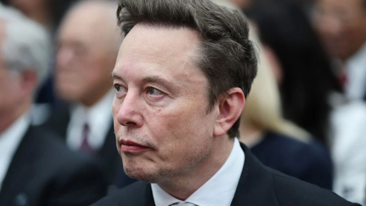 Elon Musk's Terafab Aims to Produce First Chip by Mid-2027