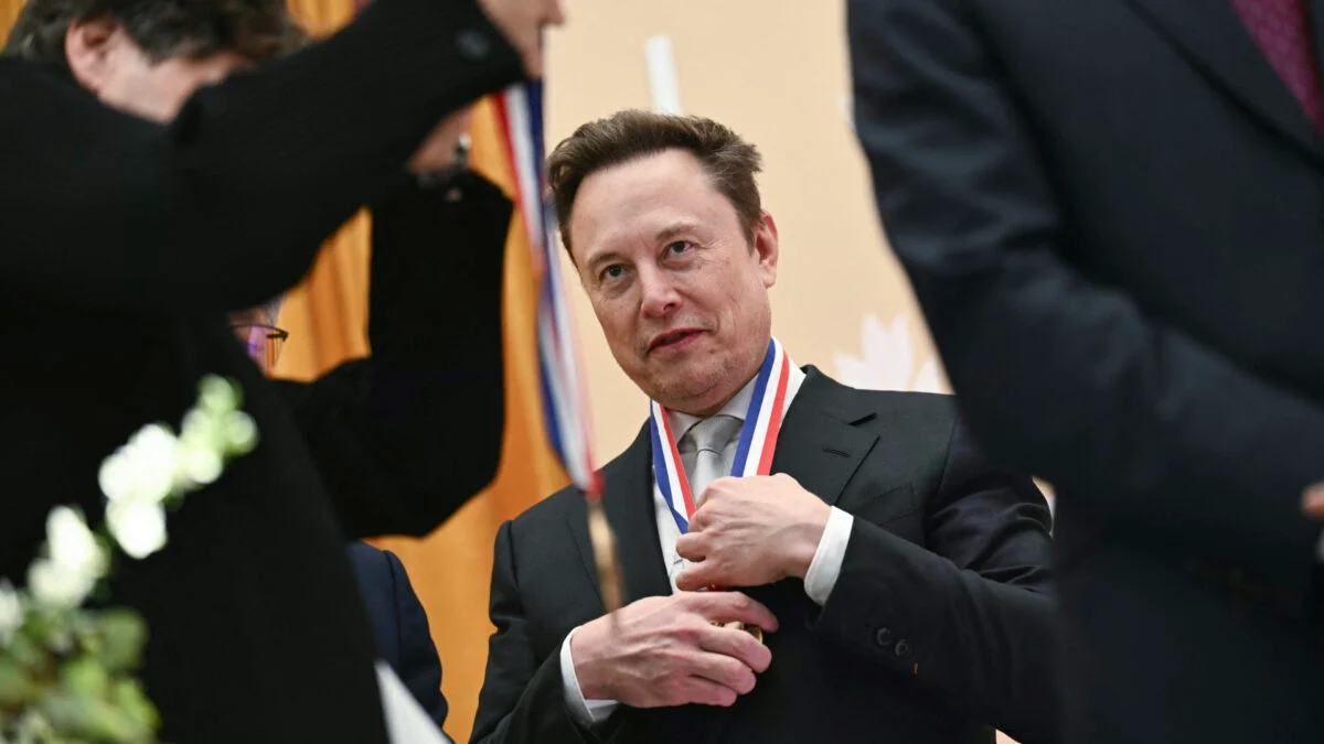SpaceX and Tesla Begin Merger Talks; Special Committees Formed