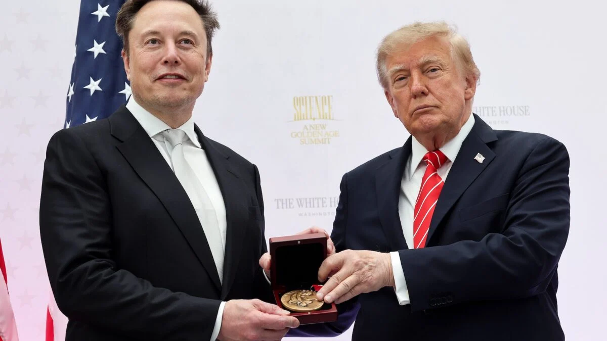 WSJ Claims Elon Musk Ordered Starlink Throttling in Ukraine